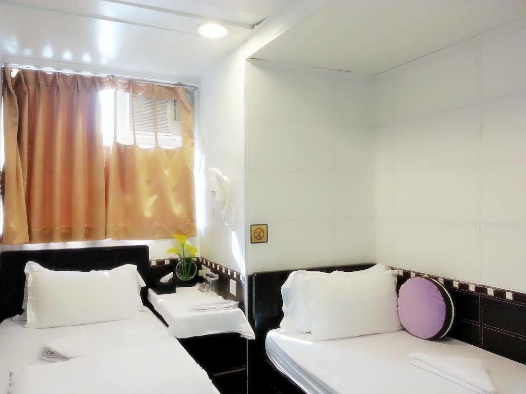 Happy Bee Hostel Hong Kong Bagian luar foto