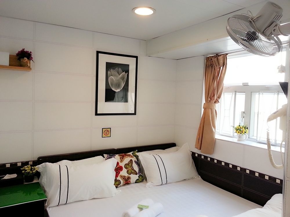 Happy Bee Hostel Hong Kong Bagian luar foto